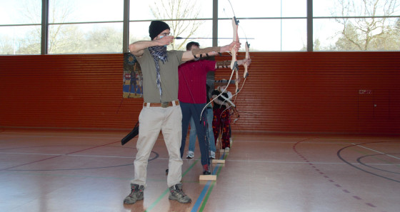 In March, the youth hostel Echternach held its firts all-day workshop on ‘intuitive archery’, where the participants aimed with their whole body to hit the target.