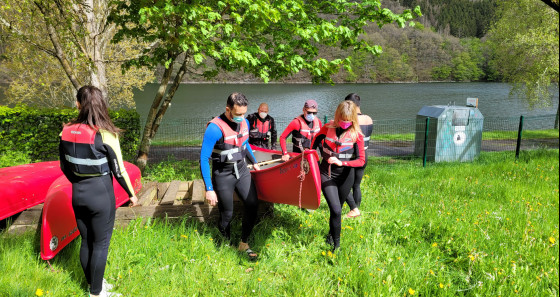 In order to open the water sports season, Lultzhausen youth hostel organised a big water sports event at the lake of the Upper Sûre.