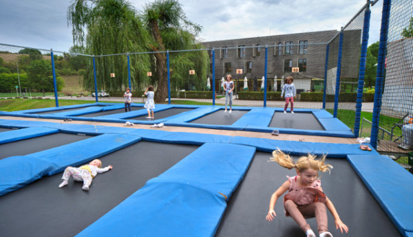 Youth hostel Echternach - Trampoline (13)